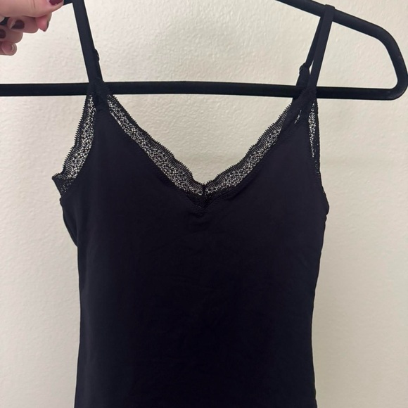 Aritzia Black Lace Contour Top - Picture 2 of 5
